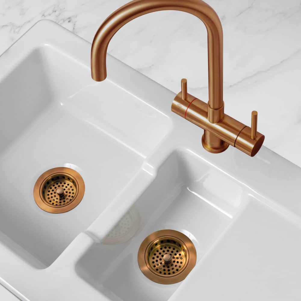 Vapos Hot Water Tap in Cold with Matching Accessories