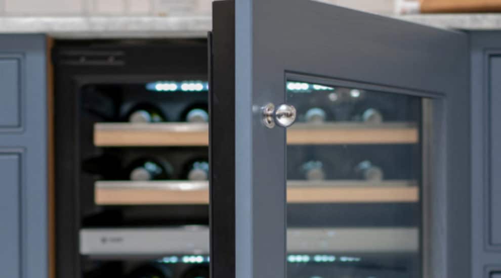 Wi6160 Bespoke wine cabinet door