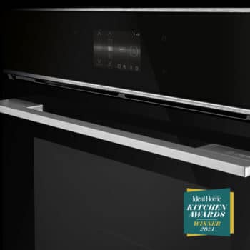 Smart Technology Single Oven in Black Glass