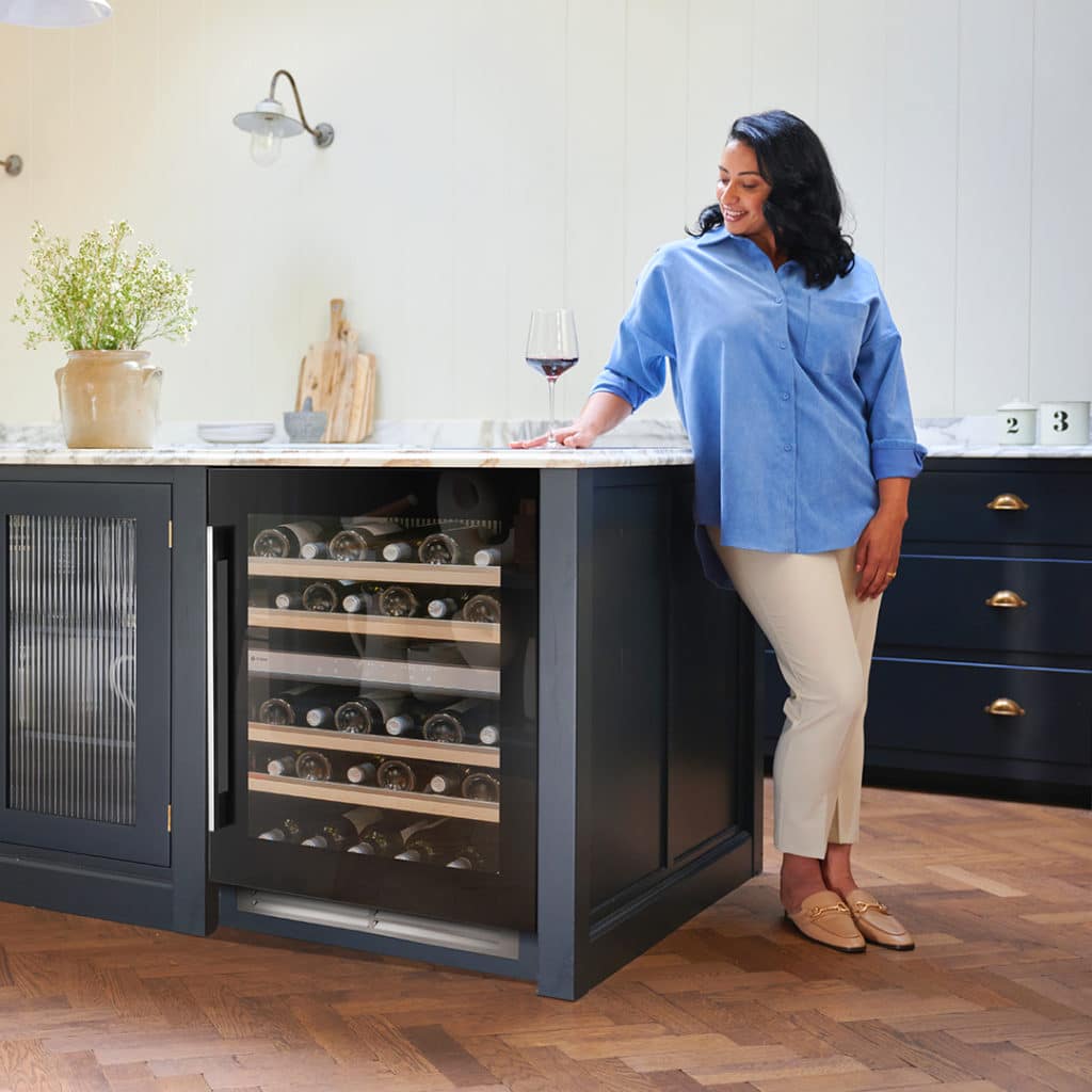 Wi6155 Undercounter Dual Zone Wine Cooler Caple