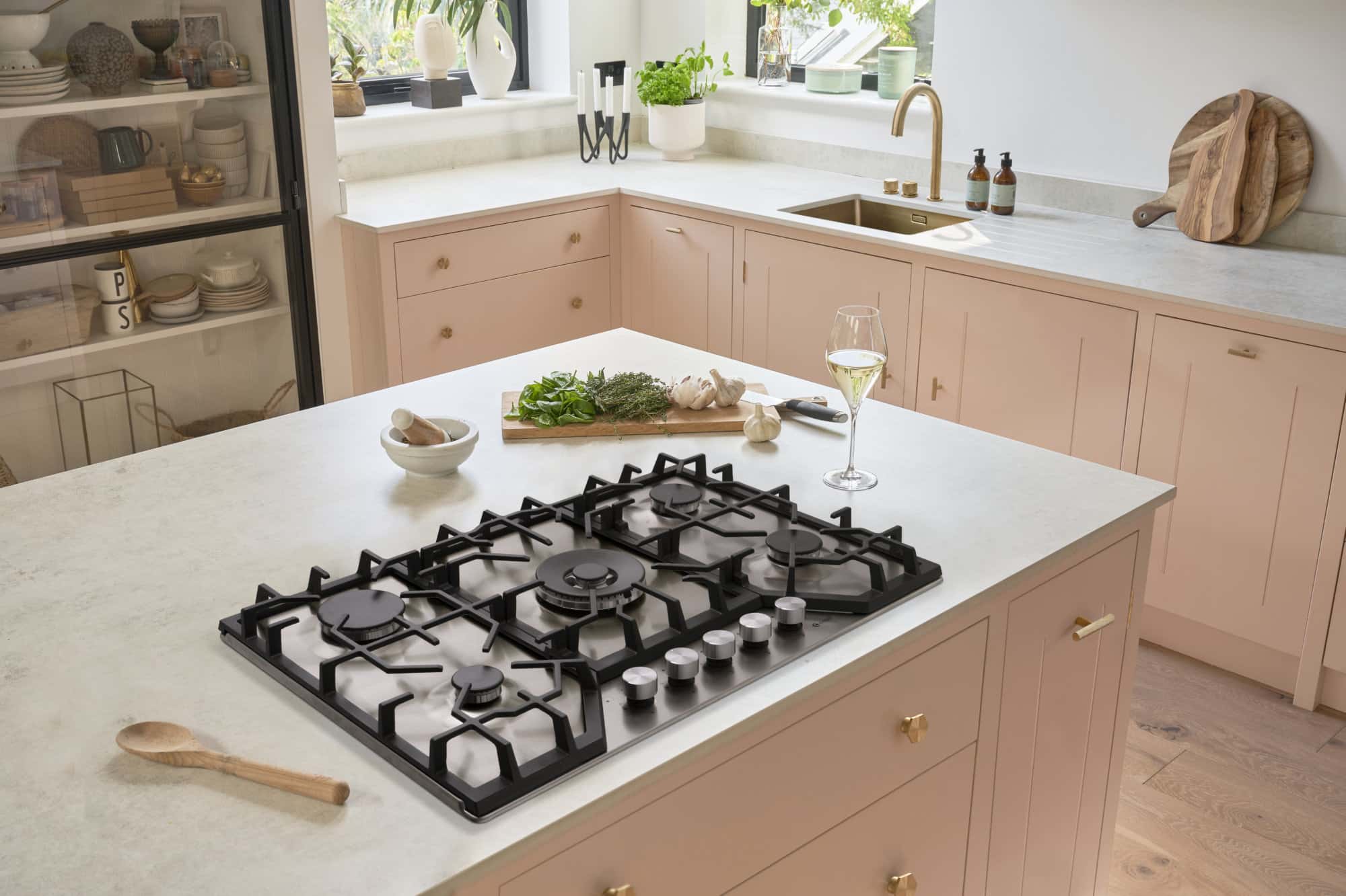 The benefits of stainless steel & gas on glass hobs Caple