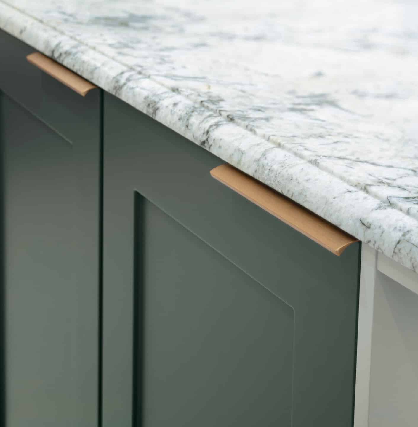 Trim Handles